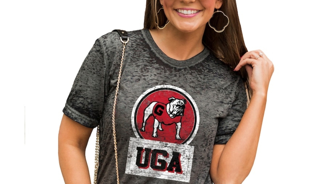 Get some new Georgia Bulldogs shirts to kickoff the season