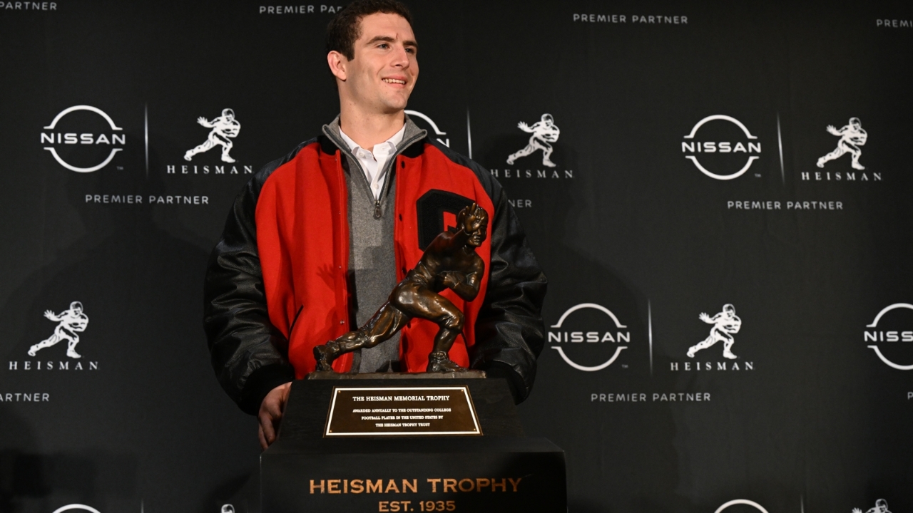 Can Stetson Bennett win the Heisman Trophy? UGA football players say